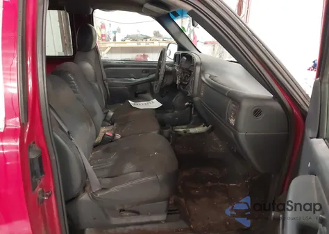 2001 Chevrolet Silverado 1500 из США, поврежденный, VIN 2GCEC19T111251342